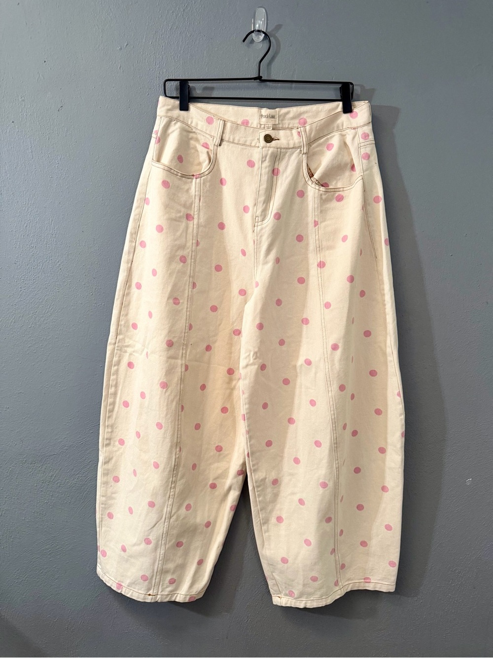 NWOT Peach Love California Cream Barrel-Leg Jeans with Pink Polka Dots